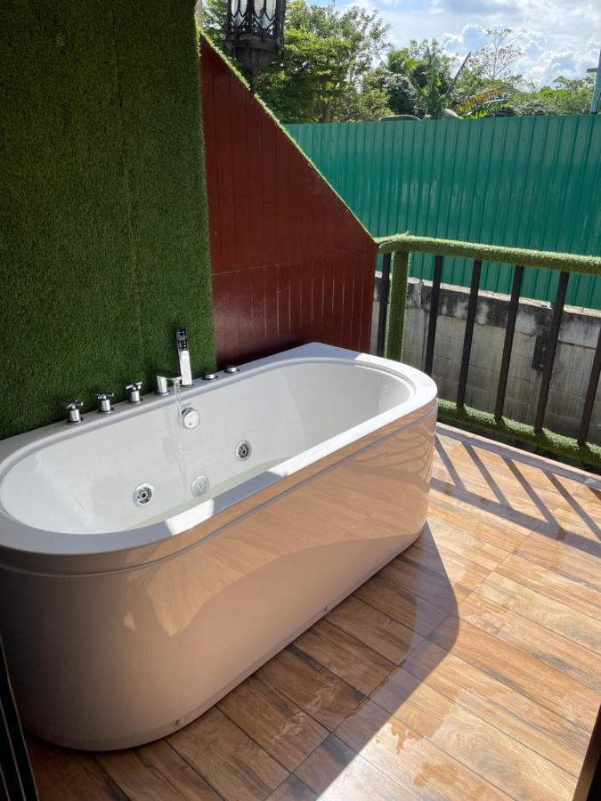 Noree Jacuzzi House Ban Phan Sadet Nai Екстериор снимка